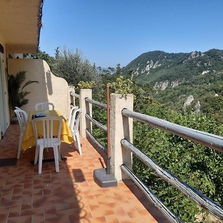 Appartement 3 Pieces Dans Maison Individuelle Entre Mer Et Montagnes Bouyon Exterior photo